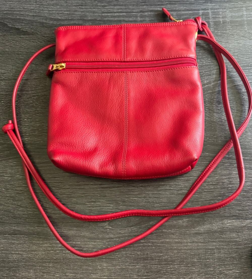 iLi NY Red Genuine Leather Crossbody Shoulder Bag Purse Adjustable Strap